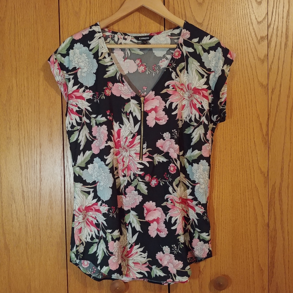 Express Floral Patterned Short Sleeve Shirt